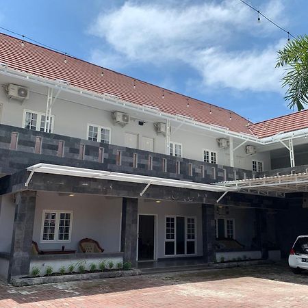 Griya Sambilegi Maguwoharjo Redpartner Hotel Exterior photo